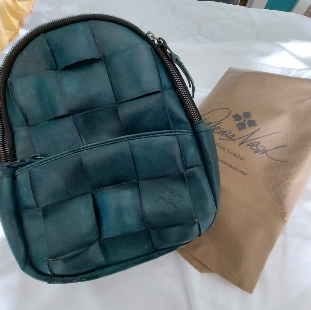 PATRICIA NASH LEATHER BACKPACK  WITH DUST CLOTH